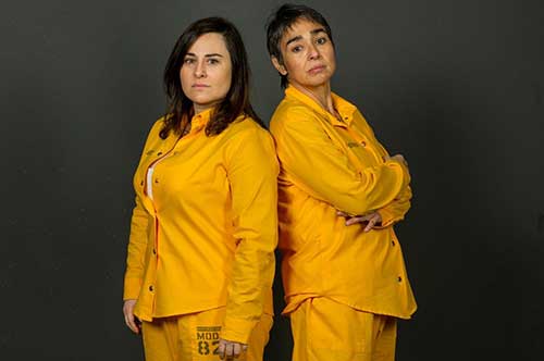 María Isabel Díaz Lago en la serie 'Vis a Vis' junto a Inma Cuevas