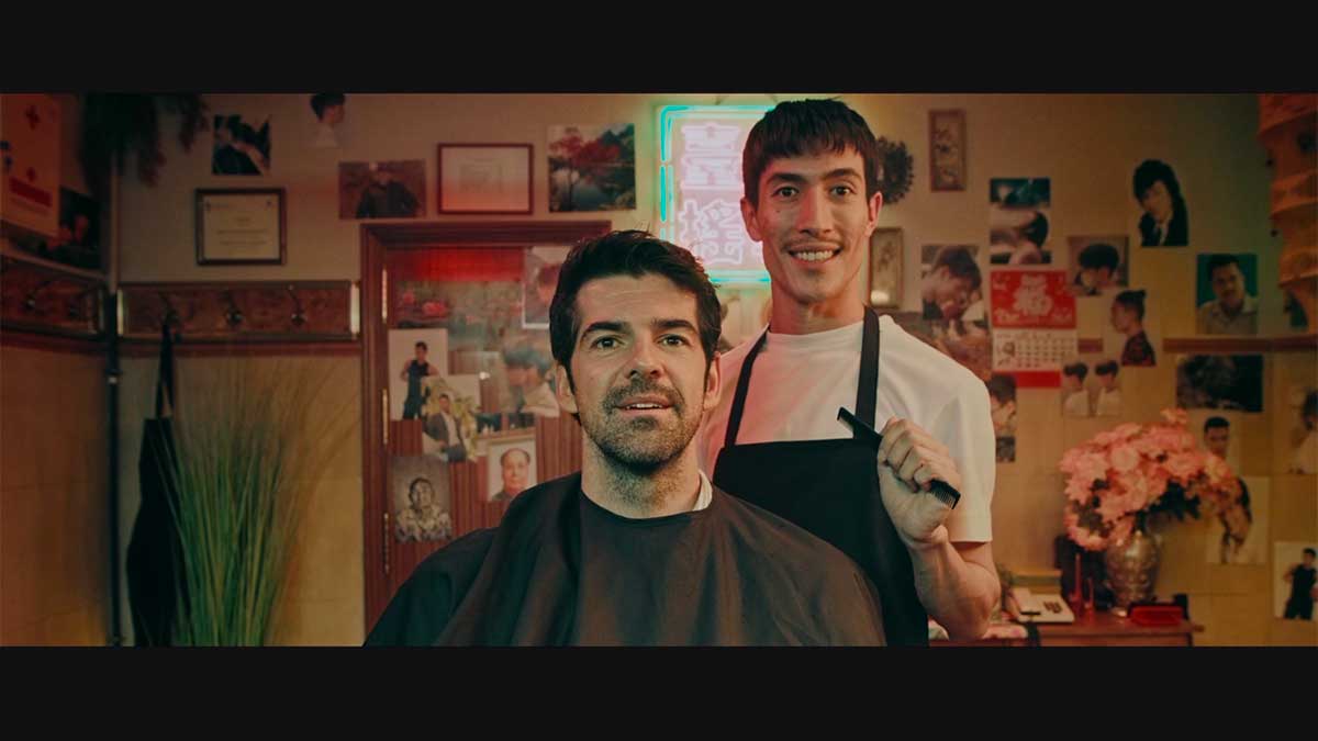Tu tijera en mi oreja