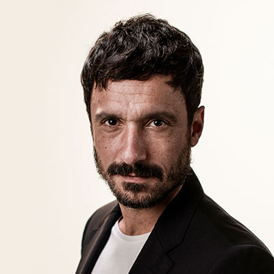 Hijos de África - director Julio Pérez del Campo