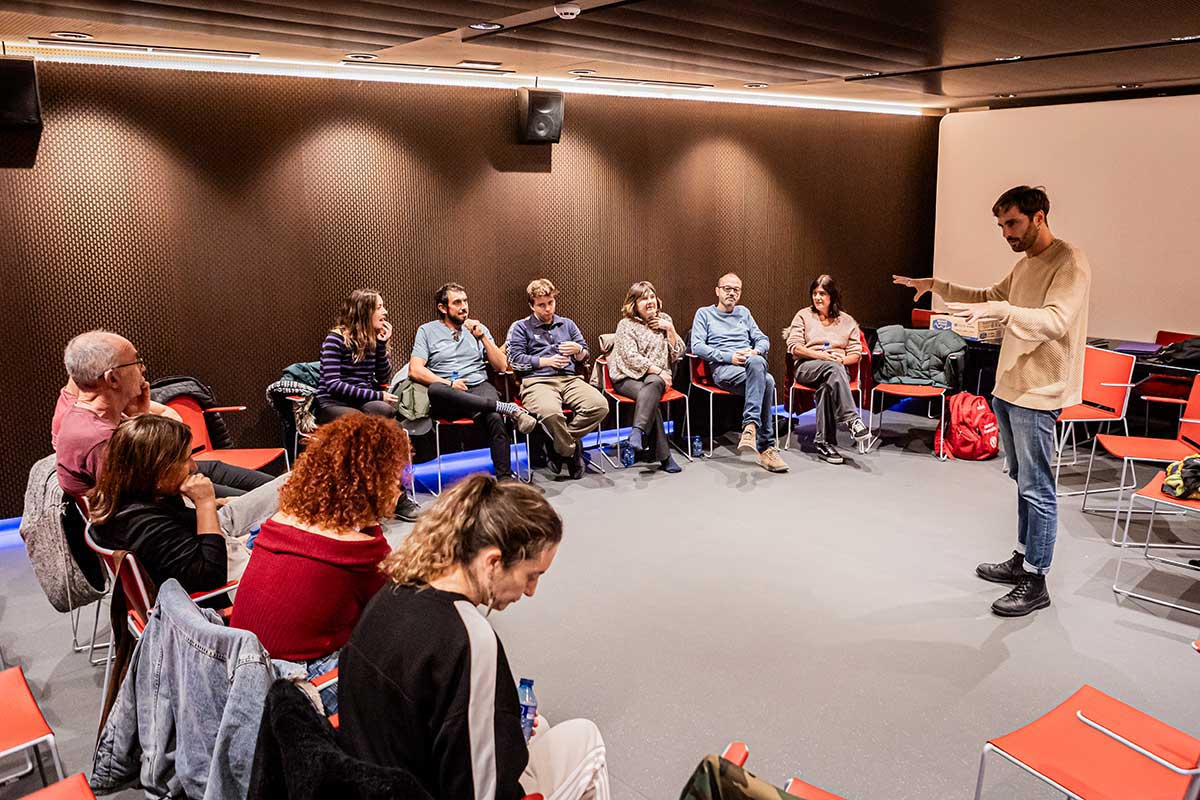 Mikel Bustamante durante el desarrollo del curso de interpretación