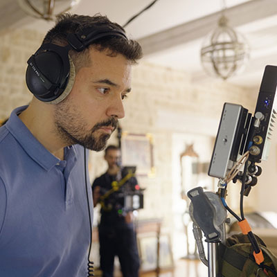 En lugar del otro director
