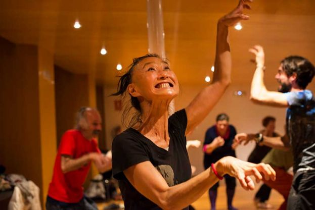 PALACIO DE LA AUDIENCIA. &quot;La resonancia del cuerpo&quot;. Taller de Butoh. Fotografías Elena Gimeno Dones