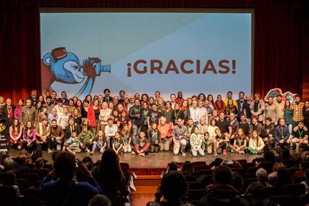 Foto familia Gala de Clausura. Fotografías Elena Gimeno Dones